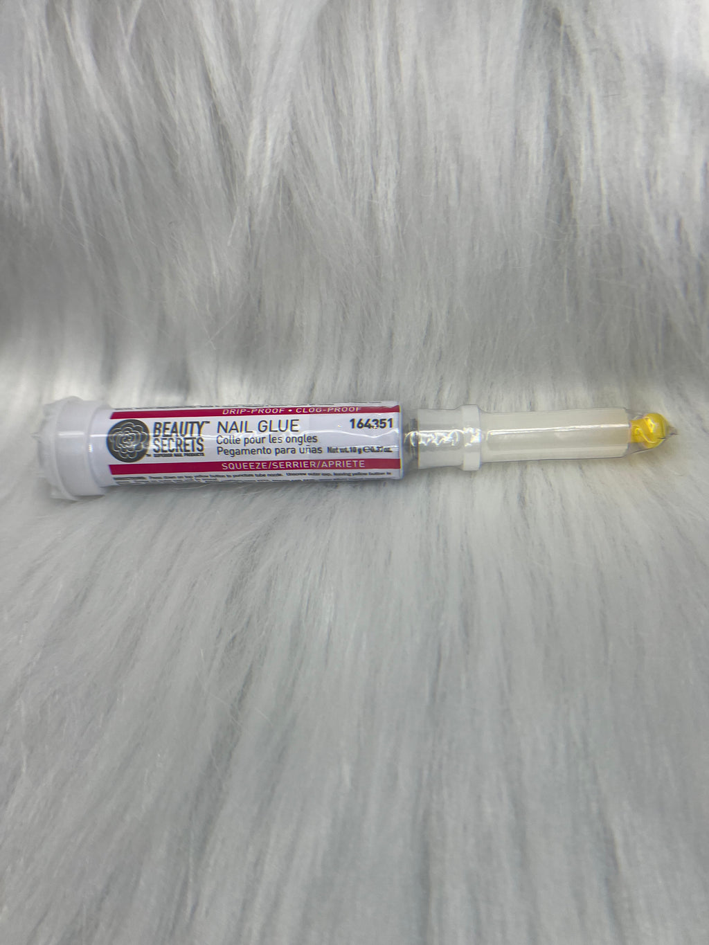 Nail glue